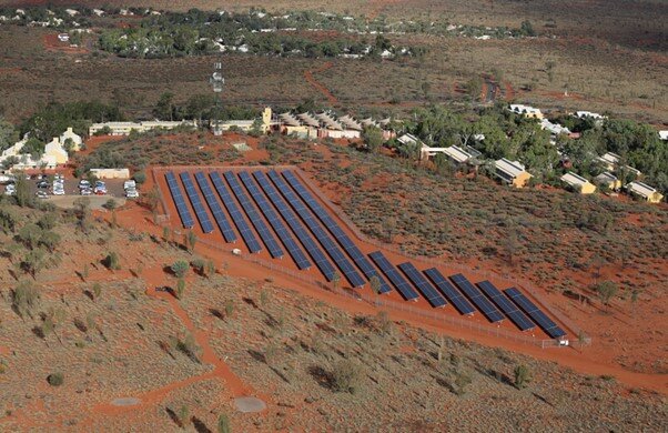 1.8兆瓦太阳能系统与晶科太阳能电池板在Voyages Ayers岩石度假村
